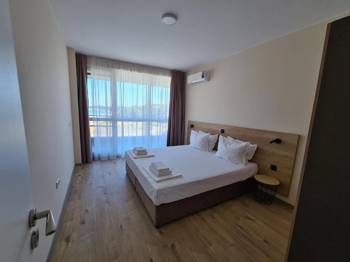 Aparthotel Happy Primorsko Esterno foto